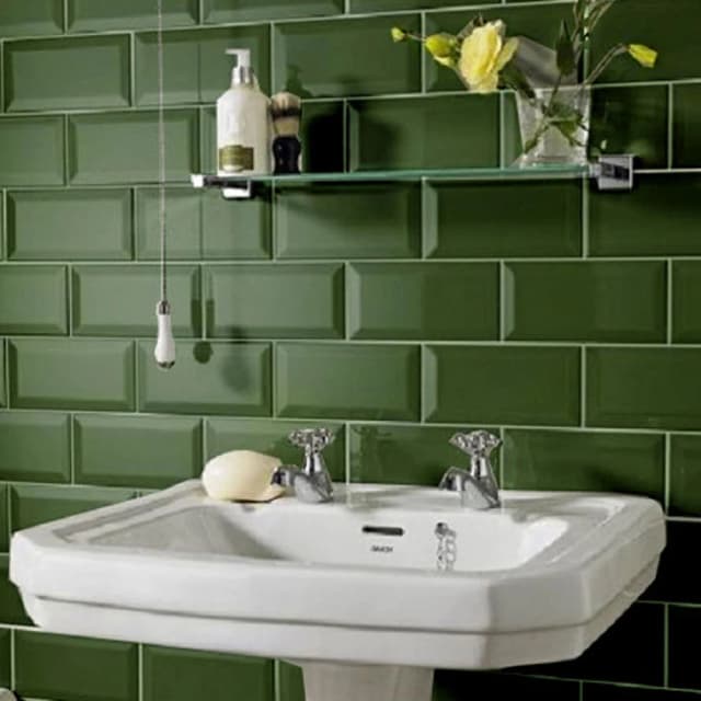 Bevel Bottle Green 10X20