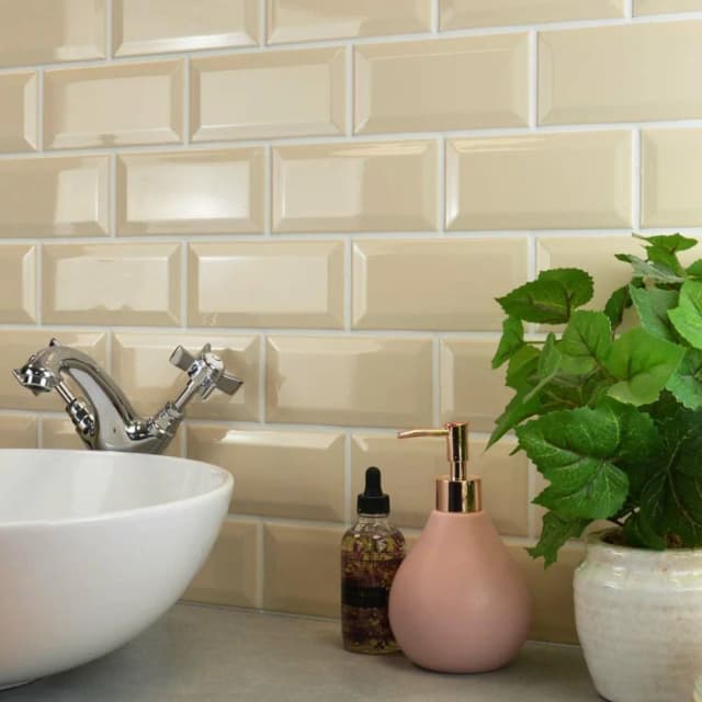 Bevel Cream 10X20