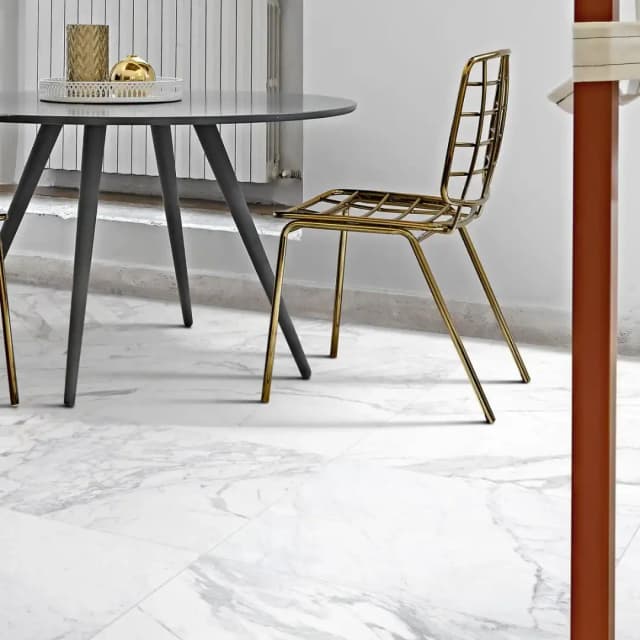 Colosseum White Ret 60x60
