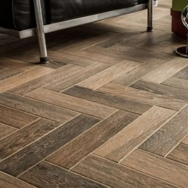 French Parquet 7x28 Brun French