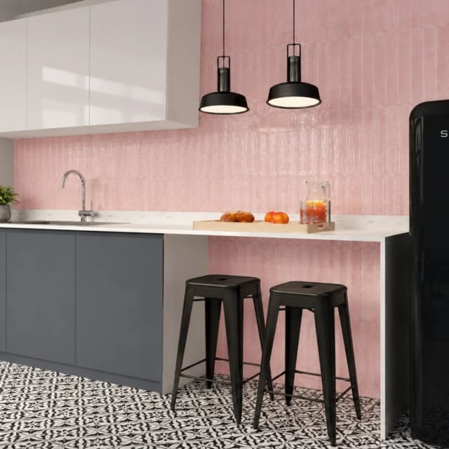 Nevis Pink 5x40