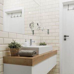 Bevel Ivory 20x10