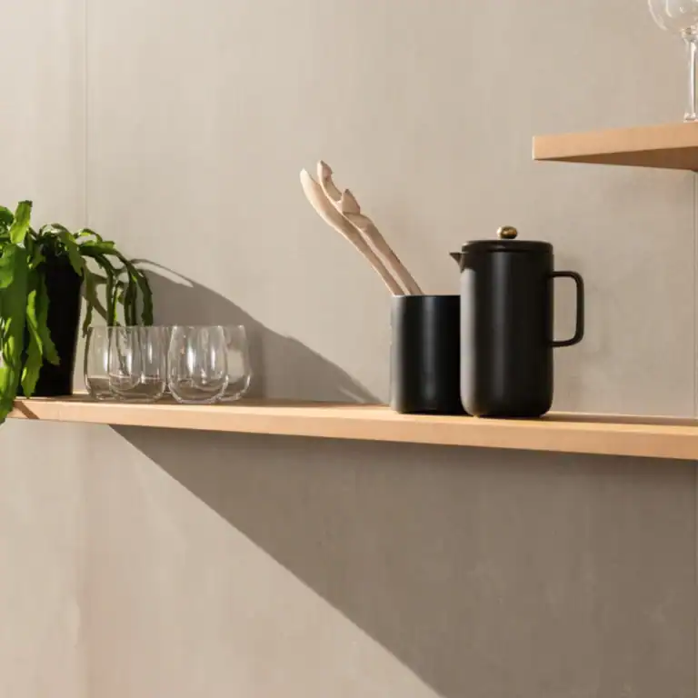 Osaka Avorio concrete-effect beige tile setting