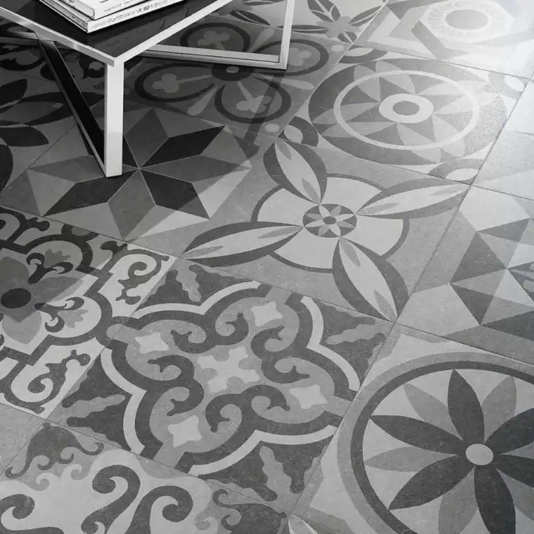 Antique Mix living close