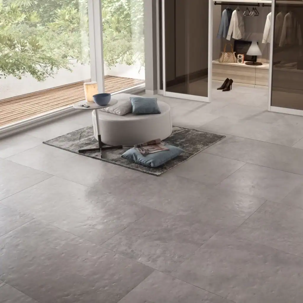 Chateaux Grigio Lappato room