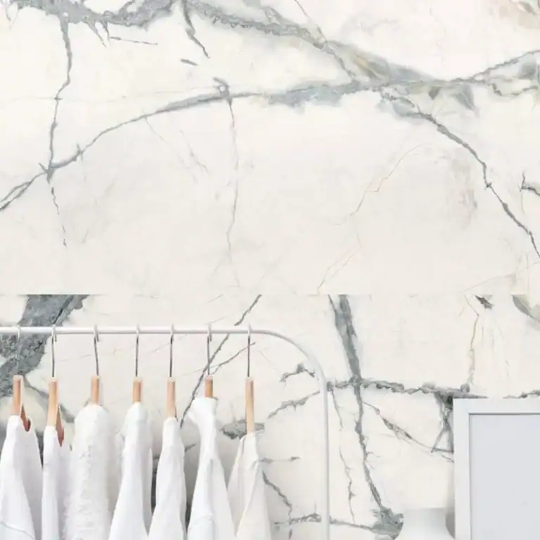 Majestic M tile large marble-effect tile setting