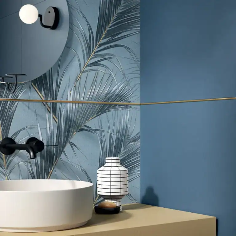 Palm Decor, palms patterned porcelain tile setting